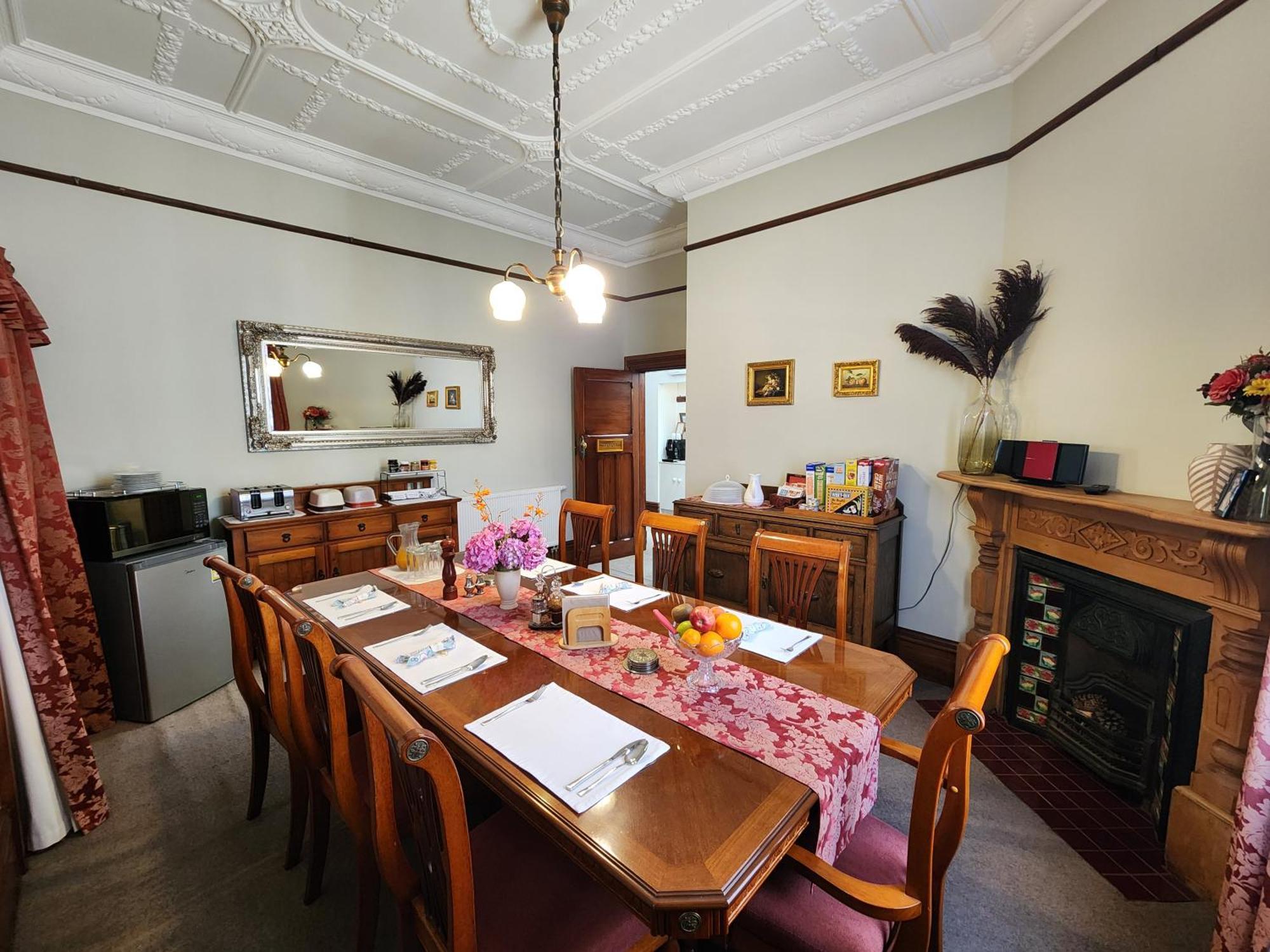The Fern & Thistle Luxury Accommodation- Drinks, Hotpool, Sauna Balclutha Zewnętrze zdjęcie